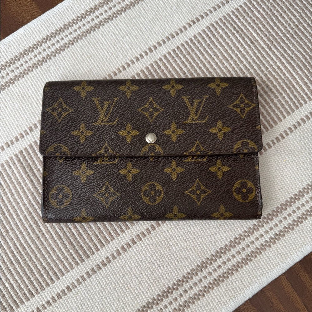 Louis Vuitton Monogram Passport Clutch Wallet